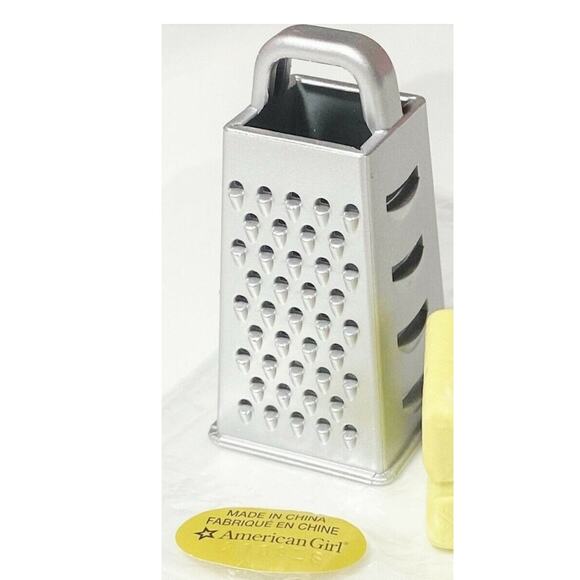 NEW American Girl CHEESE GRATER Blaire's Farm Restaurant Kitchen Cook Accessory - Picture 1 of 4